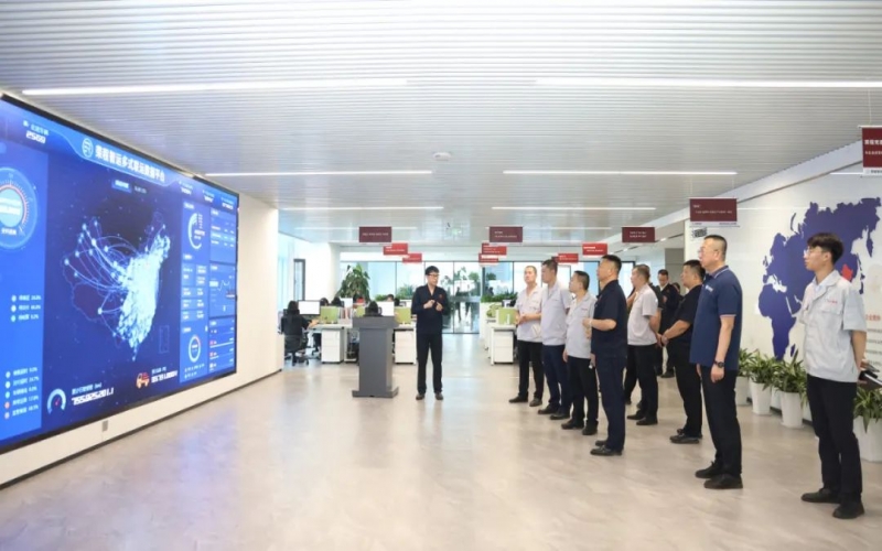 迁安市遵义煤炭储运有限公司总经理缪汝学一行到旋乐吧spin8集团座谈互换