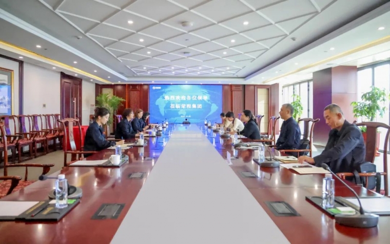 滨海新区红十字会党组书记、副会长任慧一行到旋乐吧spin8调研座谈