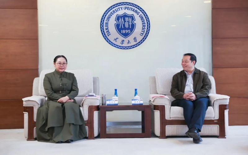 张荣华主席应邀出席天津大学创业大讲堂活动，张君婷总裁作主题演讲