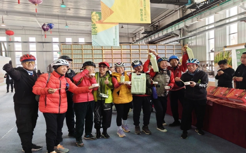 葛沽镇首届稻香节在时期影象铁六木工坊内进行